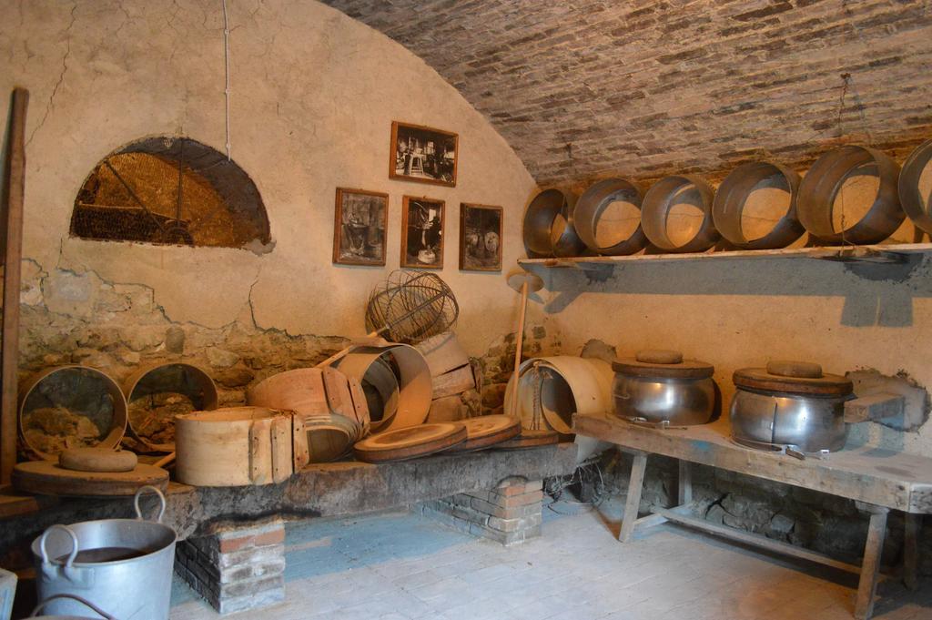 Agriturismo Cavazzone Regnano  Ngoại thất bức ảnh