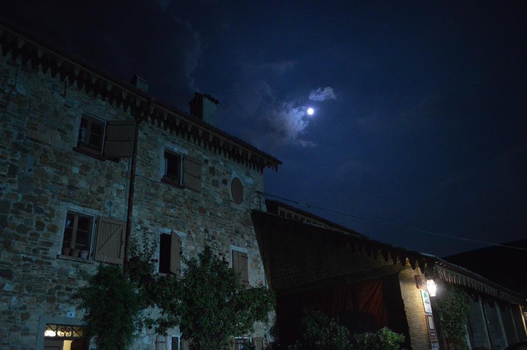 Agriturismo Cavazzone Regnano  Ngoại thất bức ảnh